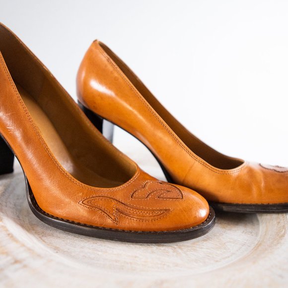 Enzo Angiolini Western-style Pumps - Picture 2 of 5